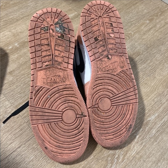 aj1 mid pink quartz 6y gs - Picture 6 of 6